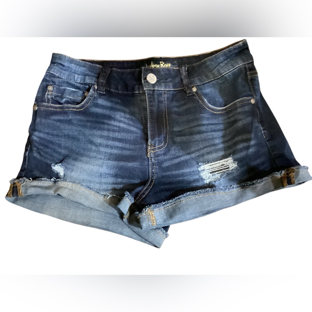 Indigo Rein denim shorts. 7